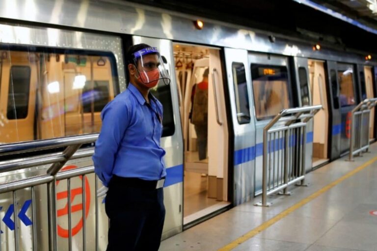 Delhi Metro Services Briefly Delayed Due to Mild Tremors: DMRC