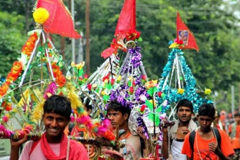 Security Tightened Along Haridwar Borders to Stop Kanwariyas from Entering