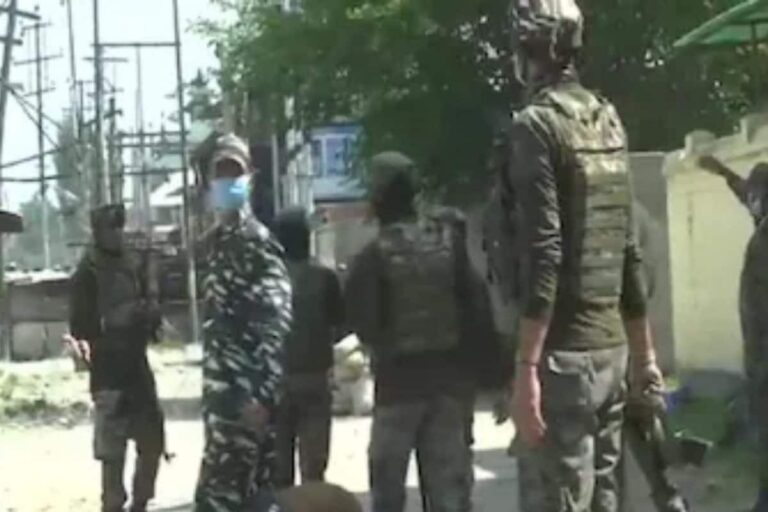 Bomb Hoax at Ayodhya’s Hanumangarhi Temple Sends Police in a Tizzy, Drunk Man Held