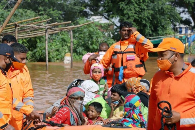 Maharashtra Floods LIVE Updates: 7 Killed, Over 75,000 Displaced in Kolhapur; Rescue Op Underway in Sangli