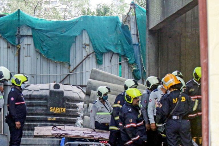 Nearly 100 Families Evacuated from Three  Buildings in Thane