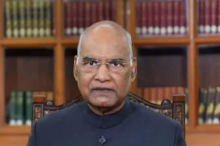 President Kovind Interacts With Members of Unified Headquarters, Briefed About Security Situation in J&K