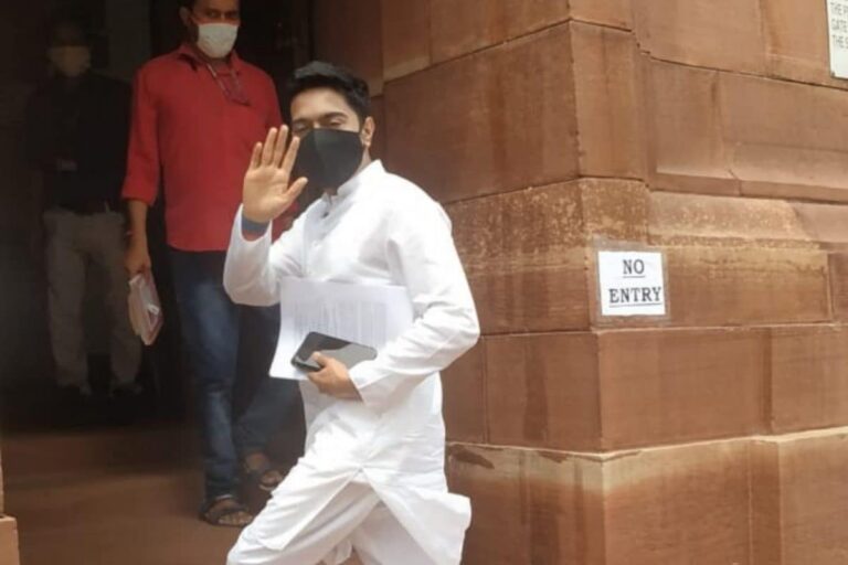 I-PAC Team Released from House Arrest But Slapped Notices, Abhishek Banerjee to Protest in Tripura Tomorrow