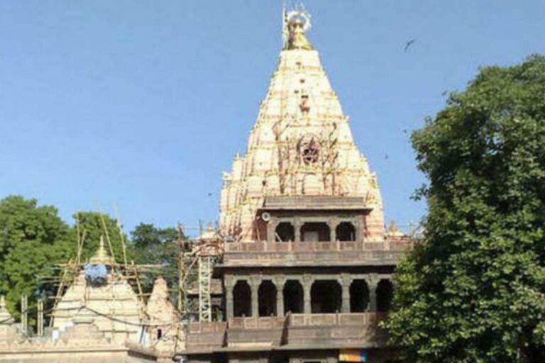What Covid? Stampede at Ujjain’s Mahakaleshwar Temple During VIP Visits for ‘Sawan’ Injures Many