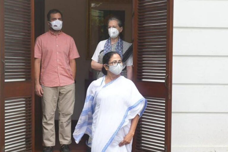 Mamata Banerjee’s Packed Opposition Meet & Greet in Bid For a ‘National Khela’