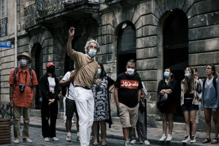 Relaxing Covid Norms Like Masks, Distancing During Vaccine Rollout Increases Risk of Variants, Finds Research