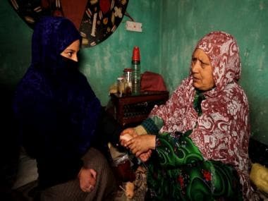 In rural Kashmir, traditional bone-setters walk the tightrope between believers and sceptics