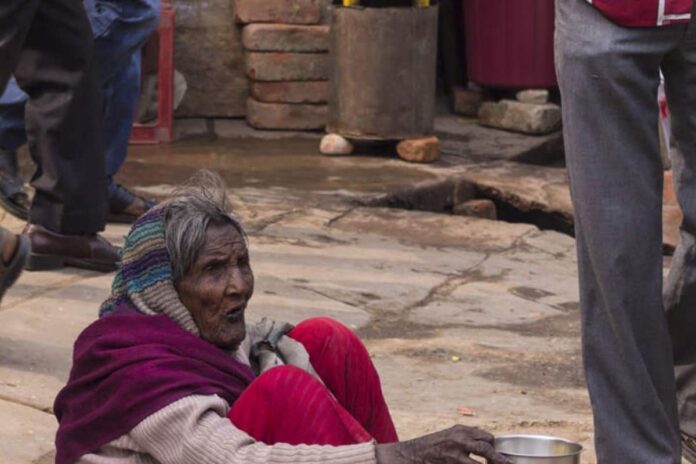 Study Reveals Covid-Led Job Loss is Forcing People to Beg on the Streets of Delhi: Report