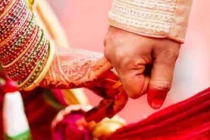 UP Man Booked for Impregnating Minor Girl on Pretext of Marriage, Pressuring Her to Change Religion