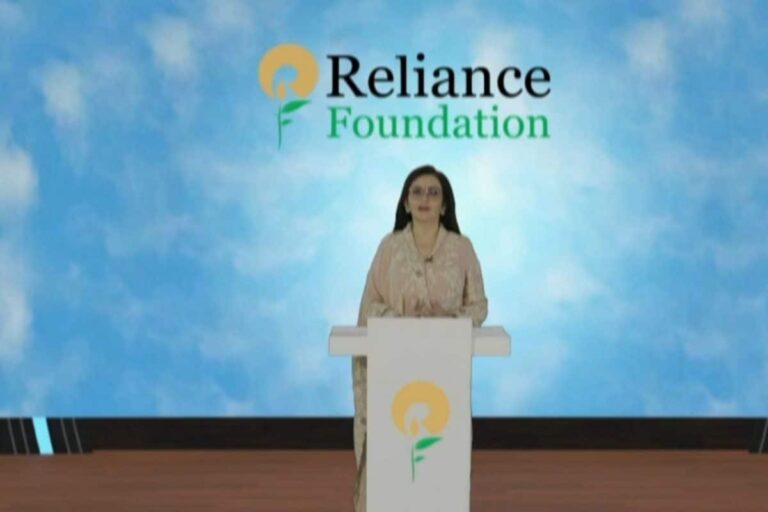 Reliance Foundation to Provide 3 Lakh Free Covid-19 Vaccines in Mumbai