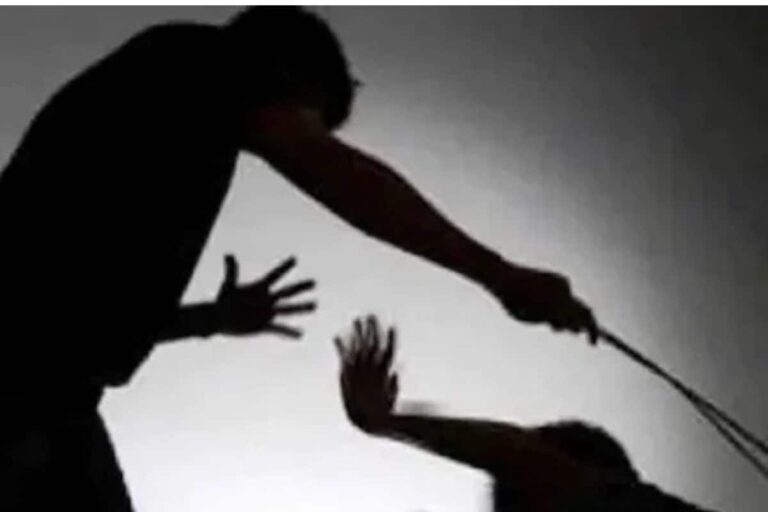 Dalit Sarpanch Kicked, Manhandled by Secretary in MP for Hoisting Flag Without Him on I-Day