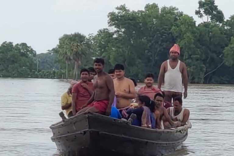 As Flood Situation Worsens in Bengal, Mamata to Conduct Aerial Survey of Howrah, Hooghly Tomorrow
