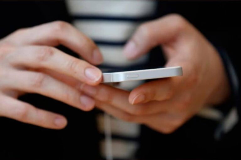 State Govt Responsible to Take Action on Online Gambling Websites: Centre to HC