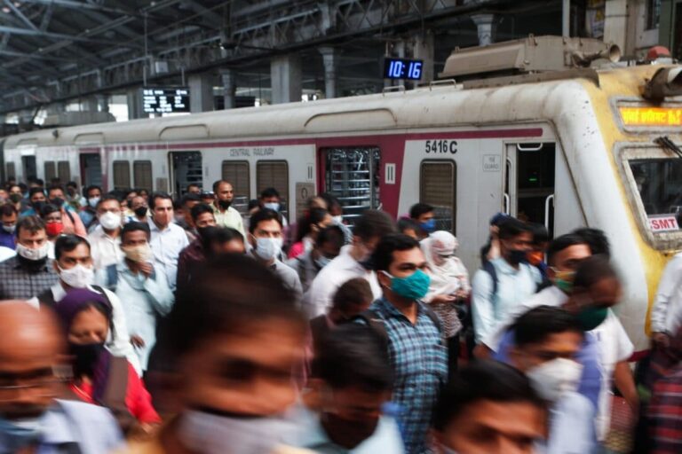 Bomb Threat Call Causes Scare at 3 Mumbai Railway Stations, Amitabh Bachchan’s Bungalow; Security Up