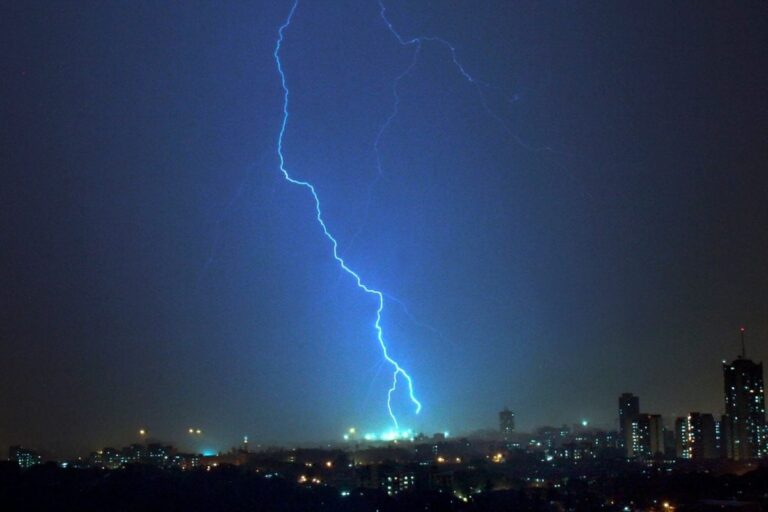 Eight Killed Due to Lightning Strikes in Two Jharkhand Districts