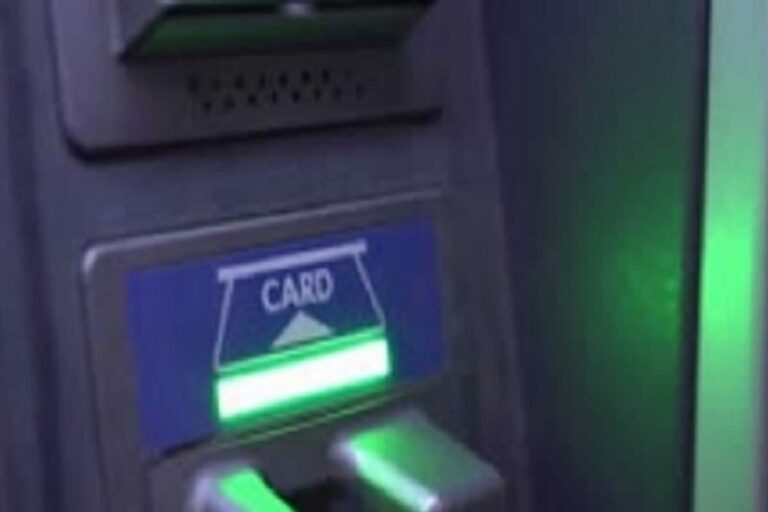 News18 Evening Digest: Man Gets Stuck Behind ATM Machine During Theft Attempt in TN & Other Top Stories