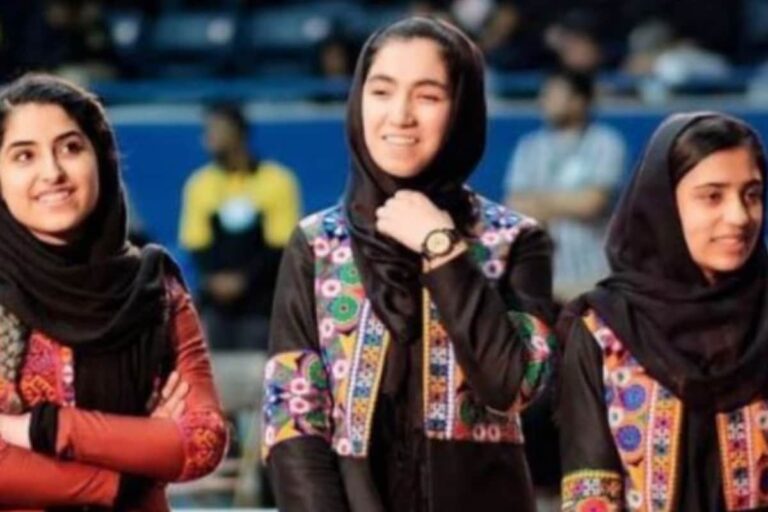 News18 Afternoon Digest: US Woman Rescues 10 of Afghanistan All Girls Robotics Team, Daniel Craig Becomes Highest Paid Actor & Other Top Stories