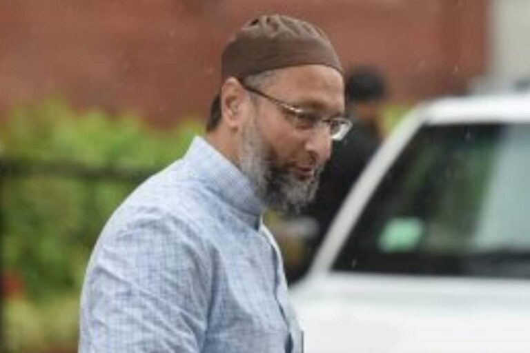 Owaisi Draws BJP’s Ire Over Indore Bangle Seller Incident, Told to Indulge in Appeasement Elsewhere