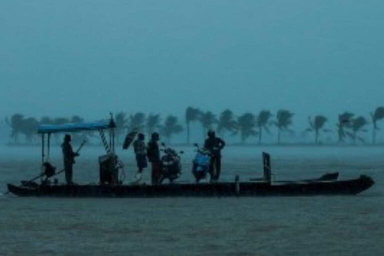 Heavy Rain Predicted in Kerala, IMD Issues Orange Alert for 6 Districts
