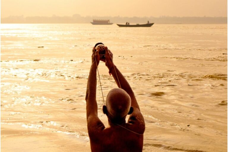 Aaj Ka Panchang, August 31, 2021: Check Out Tithi, Shubh Muhurat, Rahu Kaal and Other Details for Tuesday