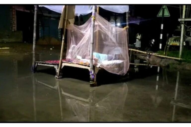 Bihar Man Seeking Solution To Waterlogging on Streets Goes on Hunger Strike