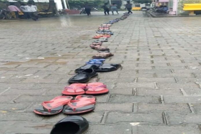 Viral Video Shows Long Line of Shoes Outside Vaccination Centre in UP’s Barabanki