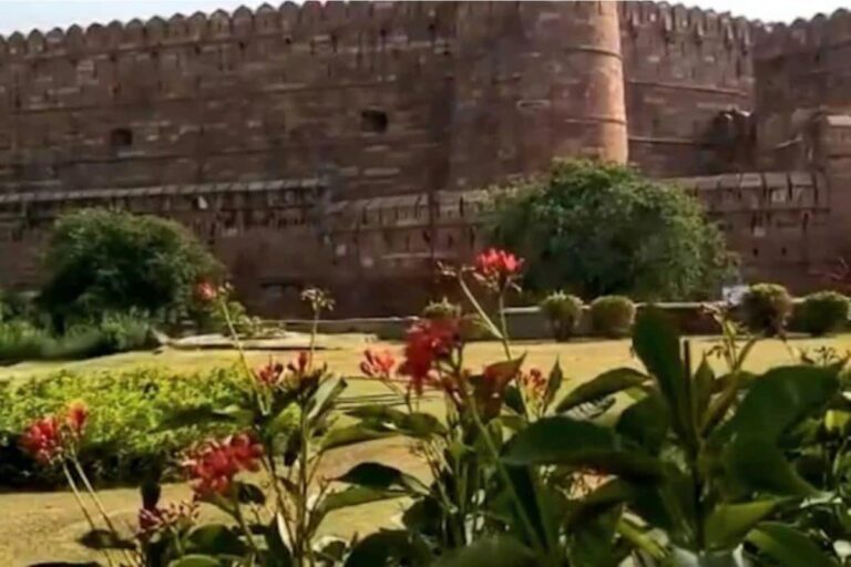 Agra Red Fort to Undergo Beautification, Lights to be Added