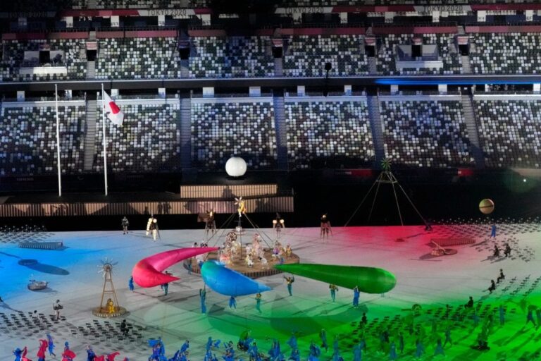 News18 Evening Digest: Tokyo Paralympics Opening Ceremony Begins and Other Top Stories