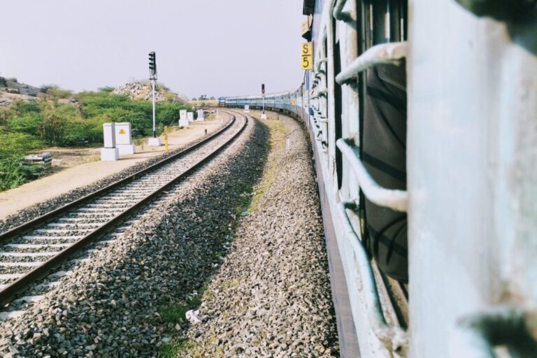 Indian Railways to Restore 10 Pairs of Special Trains; Increases Frequency of Bandra Terminus, Ahmedabad Superfast Train