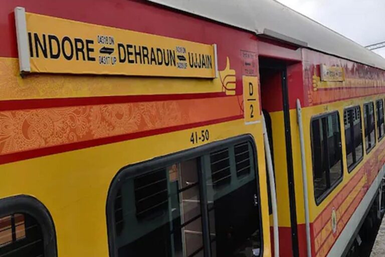 Central Railways to Gradually Replace ICF Coaches With LHB Ones