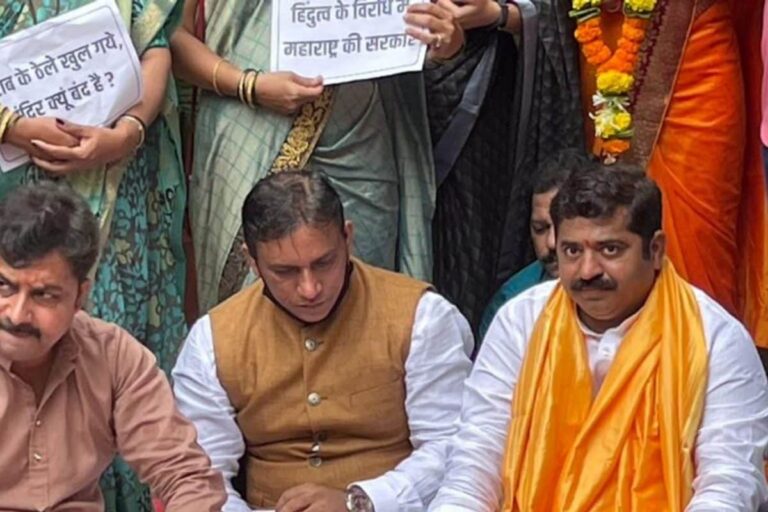 BJP MLA Ram Kadam Demands Reopening of Temples Across Maharashtra, Asks Why Govt Not Making SOPs for Temples
