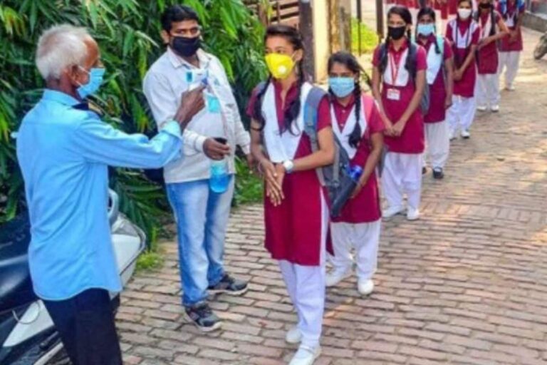 West Bengal Schools to Reopen After Puja Vacation if COVID Situation Does Not Change for Worse: CM