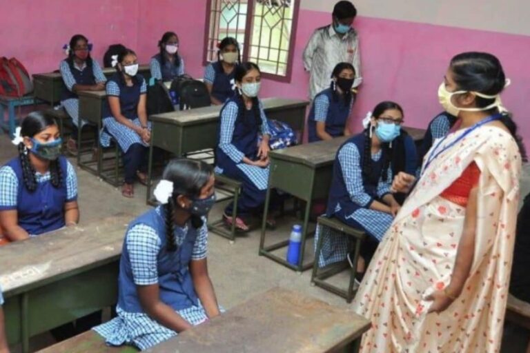 5 School Teachers Suspended in UP After Video of Them Dancing in Classroom Goes Viral