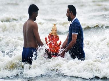 Ganesh Visarjan 2021: Devotees bid farewell to Lord Ganesha in Maharashtra amid high security