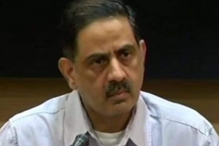EXCLUSIVE| ‘India Likely to Follow UK Vaccination Model for Adolescents’: ICMR Chief