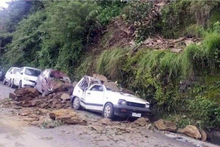 Minor Dies After Drowning in Himachal’s Hamirpur, Landslide Damages 3 Cars in Shimla