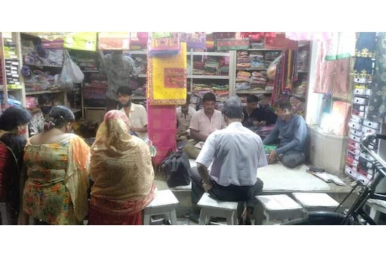 Amid Economic Woes, Lowkey Durga Puja Shopping in Bengal’s East Burdwan Market