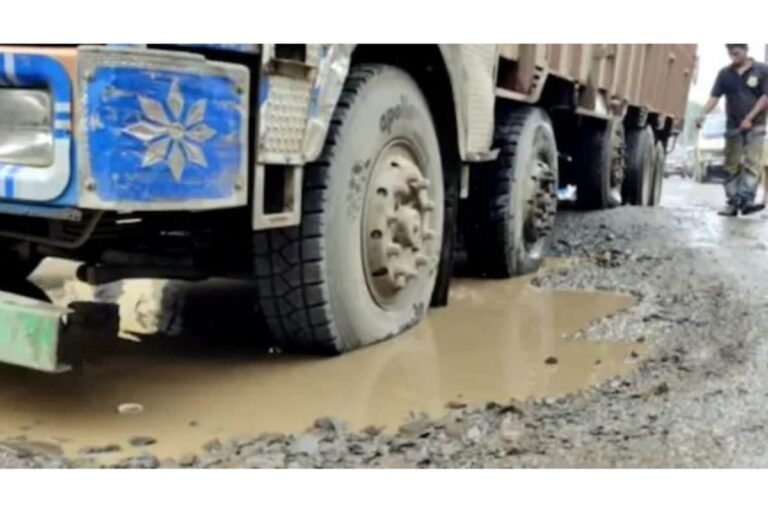In Bengal’s Birbhum, Roads in Pathetic Condition Causing Jams Every Day