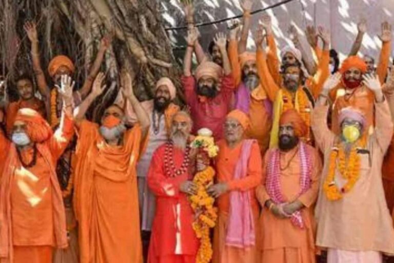 13-Yr-Old Nephew Chosen as New Head of Tumakuru Mutt After Seer’s Death Due to Covid-19