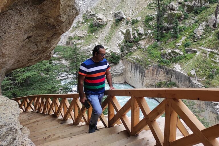 Thrilling High: How Uttarkashi’s Ancient Gartang Gali Skywalk Was Restored 11,000 Feet Above Sea Level