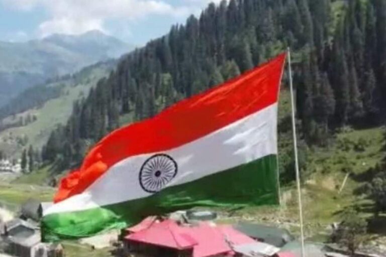 World’s Largest Tricolour in Khadi at Leh Unique Tribute to Gandhi, Says PM Modi