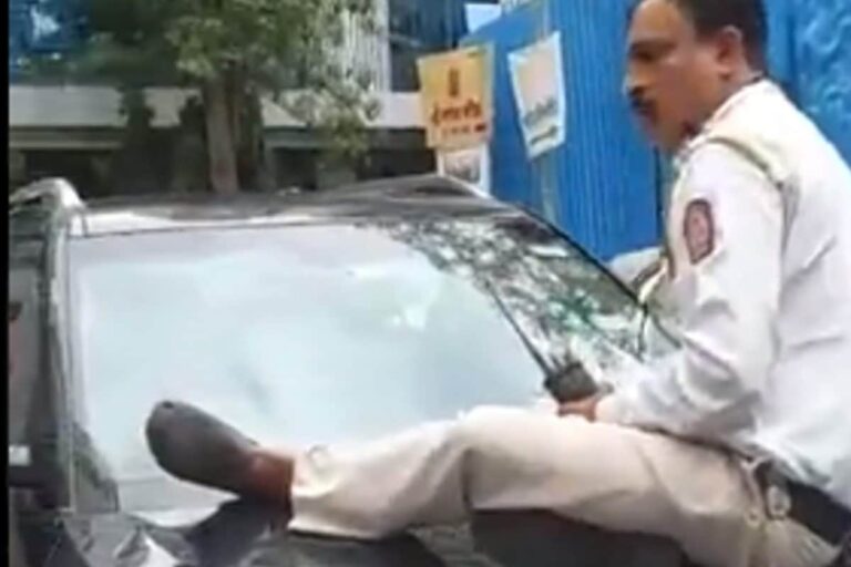 Mumbai Traffic Cop Dragged on Car Bonnet for 1km; FIR Filed Against Driver