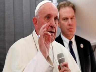 Journalist mistakenly announces Pope Francis’ death on Christmas in live TV show, watch video here