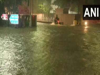 Tamil Nadu: Red alert issued for 4 districts including Chennai; heavy downpour causes traffic snarls, flooding