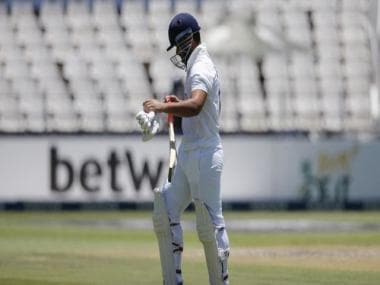 India vs South Africa: Old school values keep visitors in the hunt but mistakes leave second Test on the edge