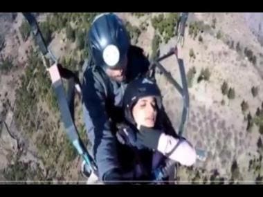 Anxious woman rants during paragliding, video leaves social media in splits