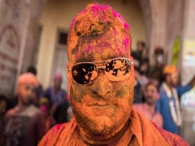 Happy Holi 2022: Here are some tips to protect your eyes while having fun with colours