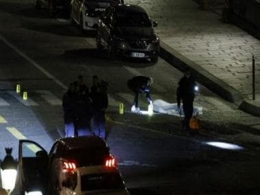 Two dead as Paris cops shoot at speeding car