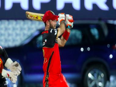 IPL 2022: ‘Old fella’s still doing it’, Glenn Maxwell all praise for RCB teammate Dinesh Karthik