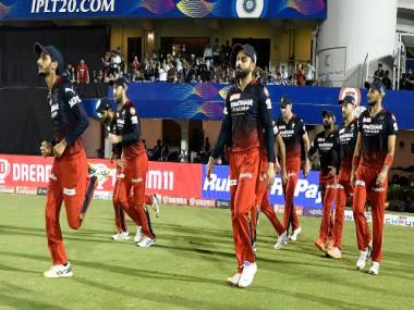 RCB vs RR Live Cricket Score IPL 2022 Live update: Three-down RCB lose du Plessis, Maxwell in chase